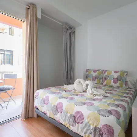 New Studio Near Las Canteras Beach Апартаменты