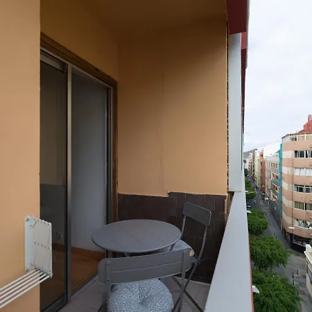 New Studio Near Las Canteras Beach Апартаменты