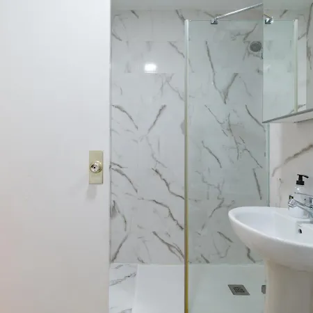 New Studio Near Las Canteras Beach Апартаменты *